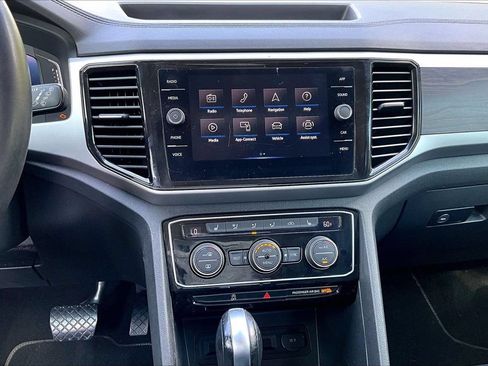 Used 2023 Volkswagen Atlas SE AWD/4WD image 11