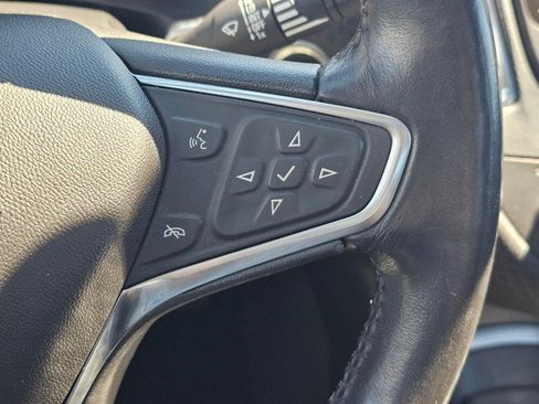 Used 2018 Chevrolet Malibu LT FWD image 32