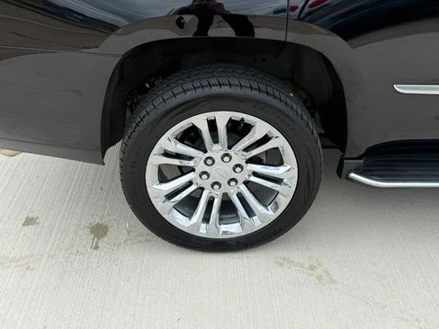 Used 2018 Cadillac Escalade Premium Luxury w/ LPO, Radiant Package AWD/4WD image 50