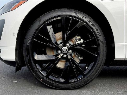 New 2024 Jaguar I-PACE R-Dynamic HSE image 13