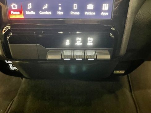 Used 2025 RAM 1500 Laramie image 29