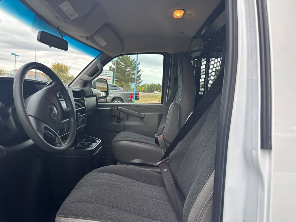 Used 2024 GMC Savana 2500 w/ Driver Convenience Package RWD image 6