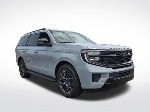 New 2026 Ford Expedition Platinum w/ Stealth Appearance Package AWD/4WD image 1