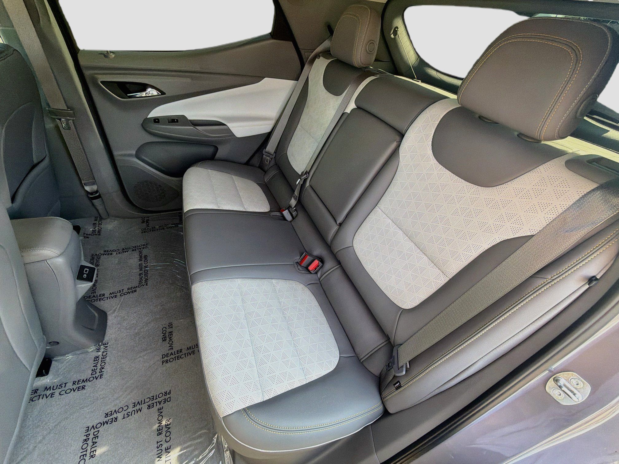 Used 2022 Chevrolet Bolt EUV Premier w/ Sun & Sound Package FWD image 24