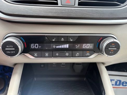 Used 2023 Nissan Altima 2.5 SL AWD/4WD image 22