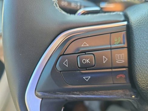 Used 2025 Jeep Grand Cherokee L Limited image 33