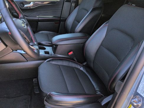 Used 2024 Ford Escape ST-Line w/ Tech Pack #1 AWD/4WD image 15