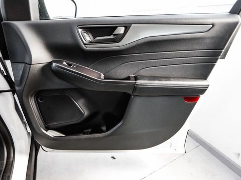 Used 2024 Ford Escape Active image 42