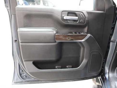 Used 2019 GMC Sierra 1500 SLT image 16