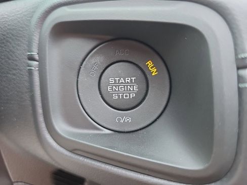 Used 2026 Jeep Wrangler Unlimited Rubicon AWD/4WD image 33