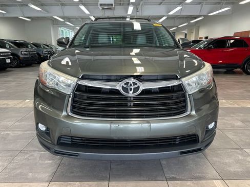 Used 2016 Toyota Highlander XLE AWD/4WD image 16