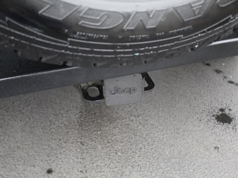 Used 2018 Jeep Wrangler Sport image 15