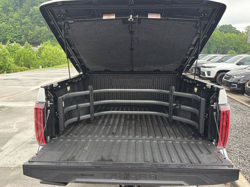 Used 2023 Toyota Tundra Limited AWD/4WD image 30