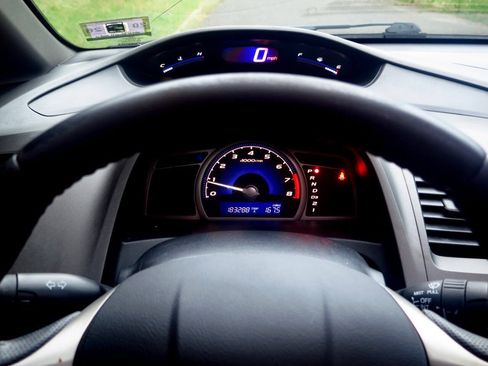Used 2011 Honda Civic EX-L image 8