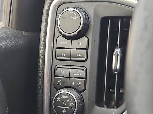 Used 2020 Chevrolet Silverado 1500 LT Trail Boss image 20