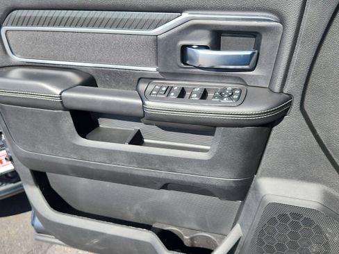 New 2026 RAM 2500 Big Horn AWD/4WD image 9