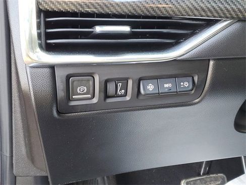 Certified 2023 Cadillac XT4 Sport image 9