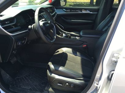 Used 2024 Jeep Grand Cherokee Trailhawk