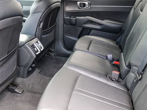 Certified 2023 Kia Sorento S w/ Panoramic Sunroof Package FWD image 20