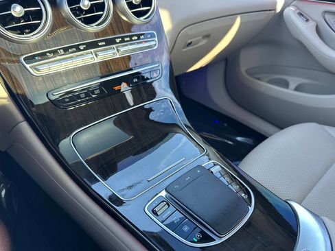 Certified 2022 Mercedes-Benz GLC 300 300 image 27