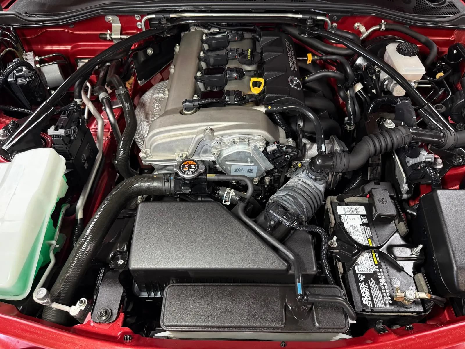 Used 2016 MAZDA MX-5 Miata Club RWD image 12