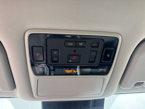 Used 2026 Toyota Grand Highlander AWD image 18