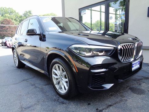 Used 2022 BMW X5 xDrive40i AWD/4WD image 3