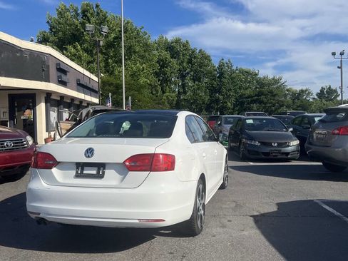 Used 2014 Volkswagen Jetta S image 5