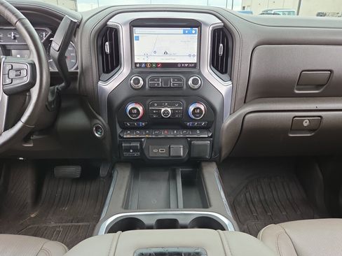 Used 2020 GMC Sierra 1500 SLT w/ SLT Premium Plus Package AWD/4WD image 25