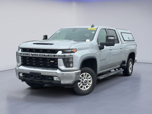 Used 2023 Chevrolet Silverado 2500 LT w/ Convenience Package AWD/4WD image 2