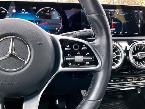 Used 2019 Mercedes-Benz A 220 4MATIC image 26