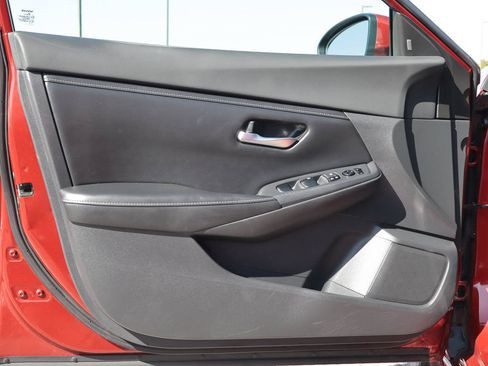 Used 2021 Nissan Sentra SV FWD image 13