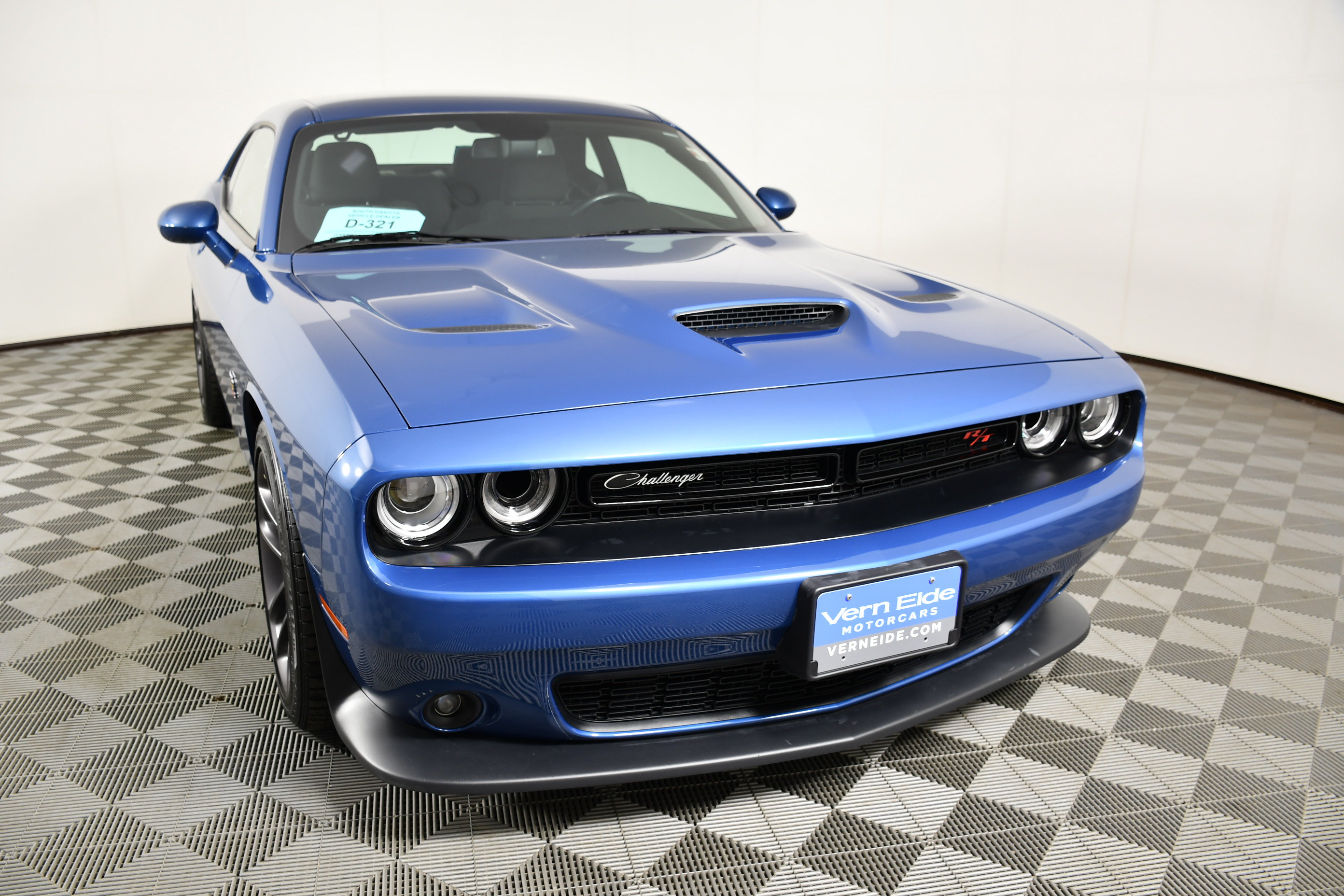 Used 2021 Dodge Challenger R/T Scat Pack RWD image 3