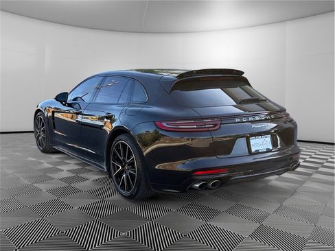 Used 2018 Porsche Panamera 4 AWD/4WD image 3
