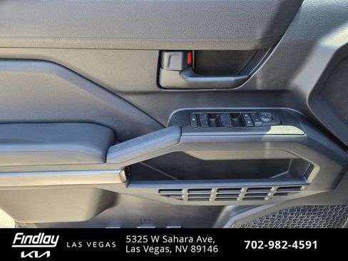 Used 2025 Toyota 4Runner SR5 AWD/4WD image 23