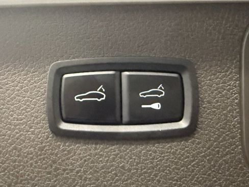 Used 2017 Porsche Macan S image 15