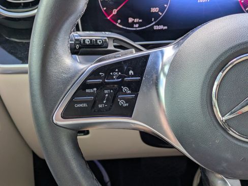 Certified 2025 Mercedes-Benz GLC 300 image 18