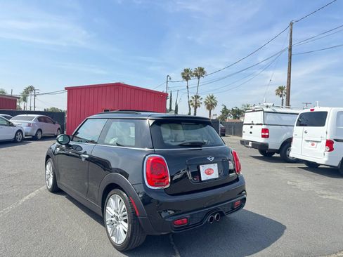 Used 2016 MINI Cooper S FWD image 4