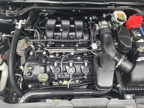 Used 2019 Ford Taurus Limited FWD image 30