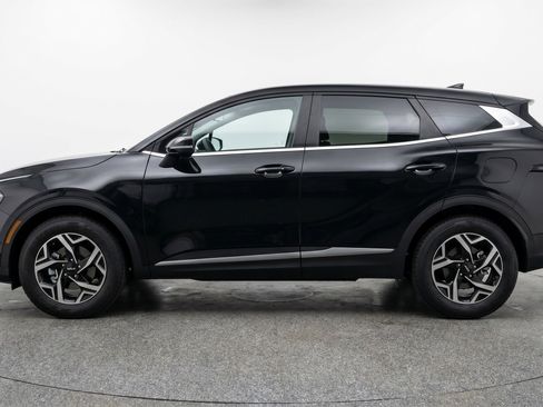 Used 2025 Kia Sportage LX AWD/4WD image 5