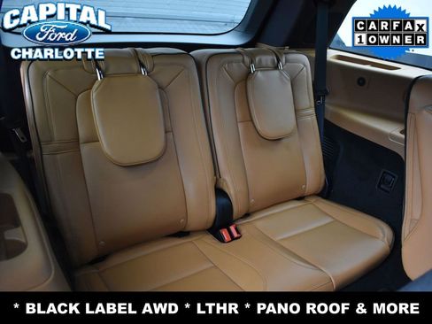 Used 2025 Lincoln Aviator Black Label image 17