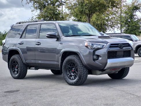 Used 2021 Toyota 4Runner TRD Off-Road Premium w/ Moonroof Package AWD/4WD image 7