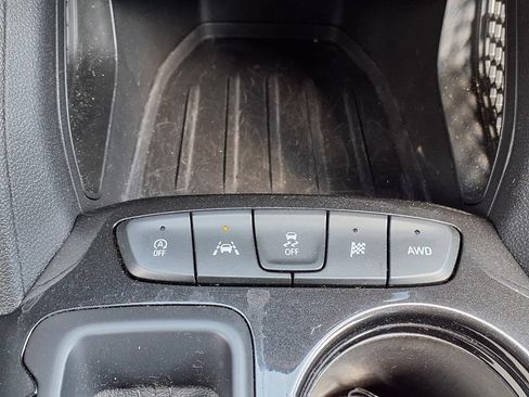 Used 2025 Chevrolet TrailBlazer LT AWD/4WD image 10