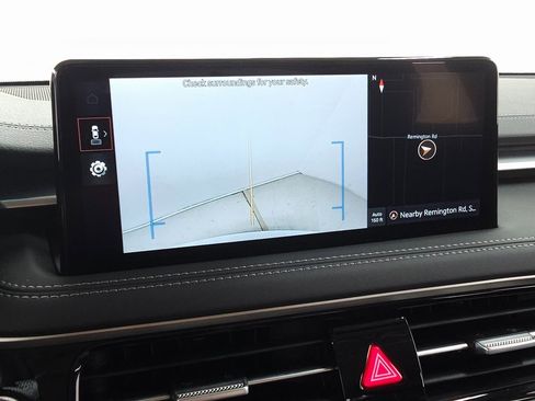 New 2025 Genesis G70 2.5T image 18