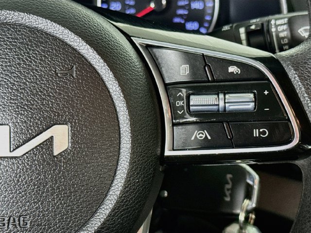 Used 2023 Kia Forte LX FWD image 12