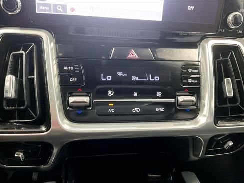 Used 2023 Kia Sorento SX AWD/4WD image 27