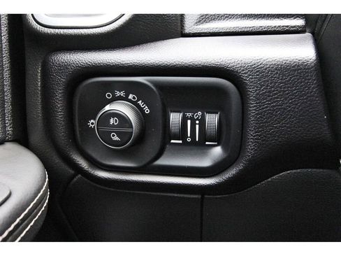 Used 2025 RAM 2500 Laramie w/ Night Edition AWD/4WD image 18