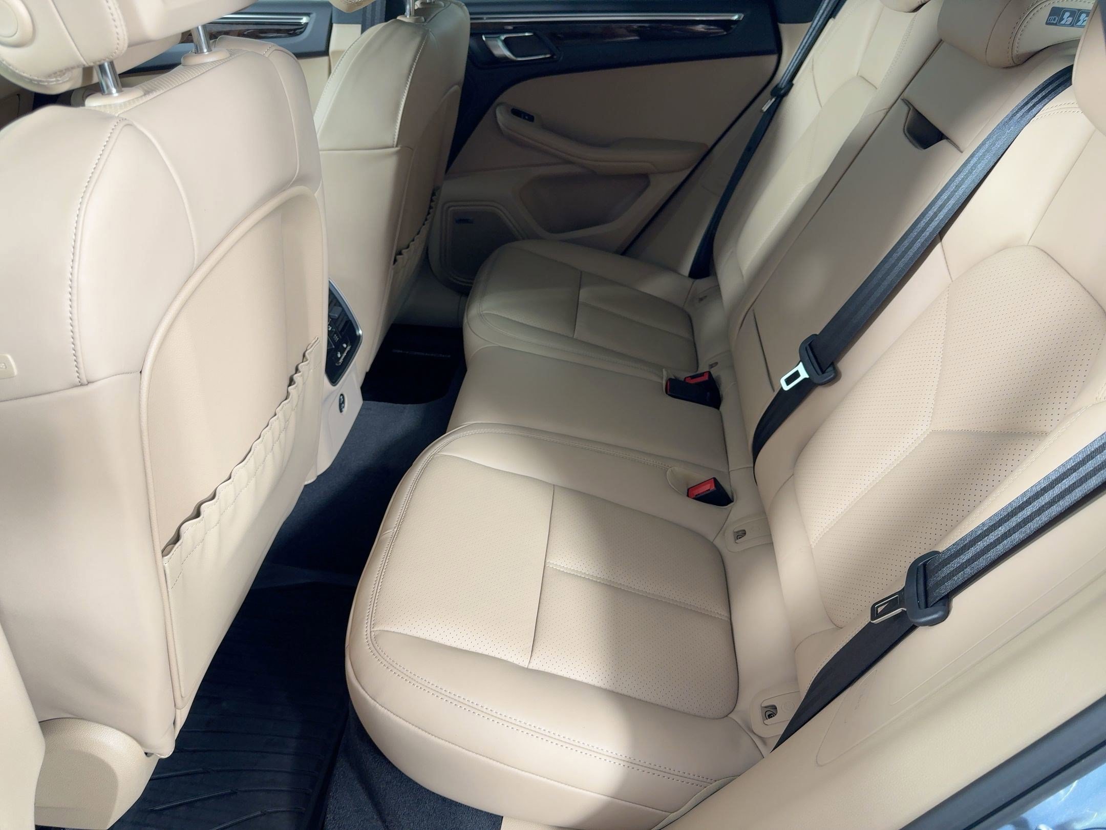 Certified 2026 Porsche Macan S AWD/4WD image 15