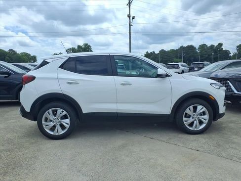 New 2026 Buick Encore GX Preferred w/ Comfort Package FWD image 8