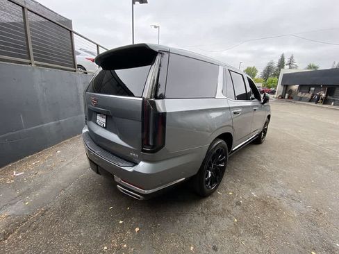 Used 2025 Cadillac Escalade Premium Luxury w/ Touring Package AWD/4WD image 6